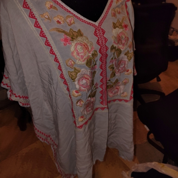 Chic Embroidered Light Blue Tunic - Picture 12 of 16